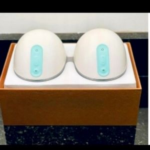 Willow 3.0 Hands-Free Wearable 24mm Double Electric Breast Pump + 8 bags